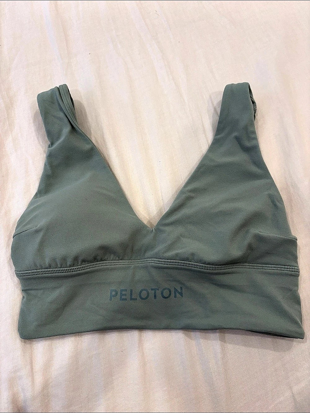 Size 4. Peloton x Lululemon Align V-Neck Bra | Light Support, C/D Cup